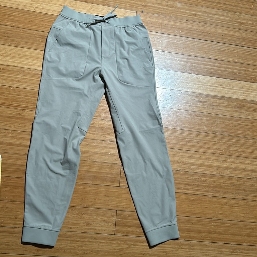 Lululemon men’s jogger size M